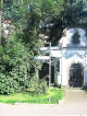 JN-Czechy-Děčín: kamienna rzeĽba klęcz±cego Jana N. (fot: M.Muryn, 2010-06-17)